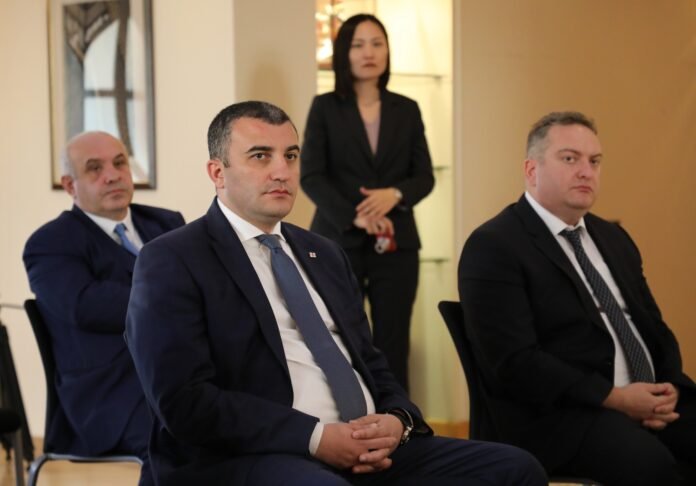 დოხტურა