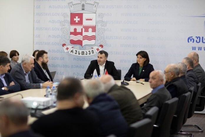 ნინო ლაც