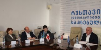 საკრებულოს თავმჯდომარე ნოდარ შეროზია წარმომადგენლობით ორგანოში წლის ანგარიშით წარსდგა