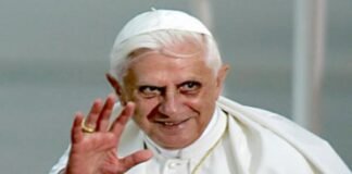 კათოლიკური სამყარო, რომის ყოფილ პაპს, ბენედიქტ XVI-ს ემშვიდობება