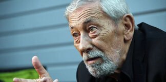 ქაშვეთის ეკლესიაში ბუბა კიკაბიძის სამოქალაქო პანაშვიდი მიმდინარეობს