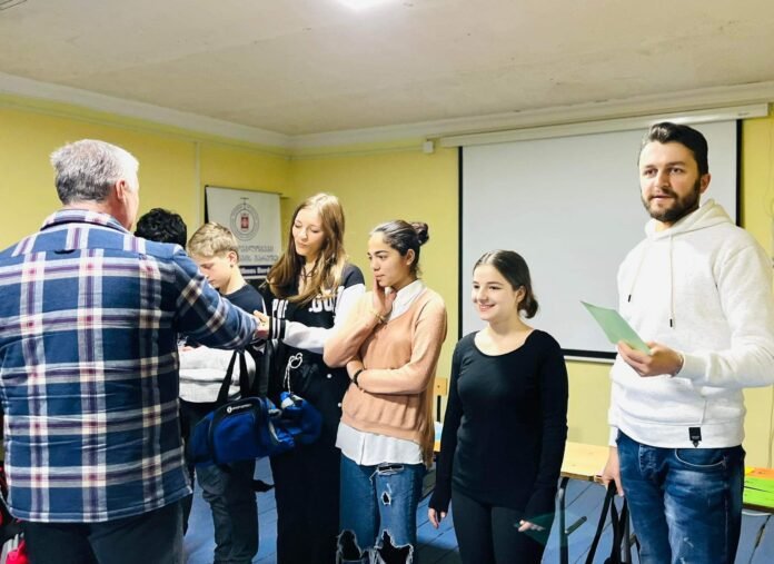 received_752462346032708