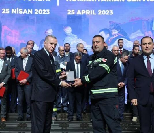 რეჯეფ თაიფ ერდოღანმა სამაშველო ოპერაციაში მონაწილე ქართველი მაშველები დააჯილდოვა