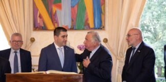 შალვა პაპუაშვილი საფრანგეთის სენატის თავმჯდომარეს შეხვდა