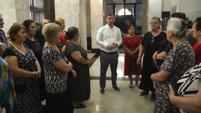 asdasd.00_10_53_04.Still001