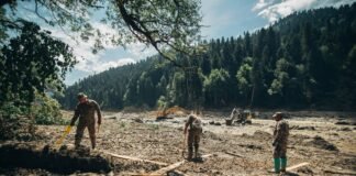 შოვში, სტიქიის ზონაში ძებნა-შველის ღონისძიებები დილიდან განახლდა