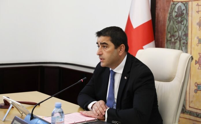 შალვა პაპუაშვილი