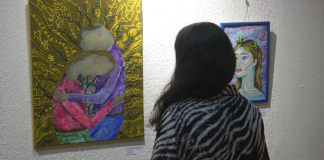 რუსთავის ნიკო ფიროსმანის სამხატვრო სკოლაში დღეს გამოფენა გაიმართა