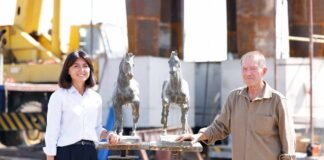 რუსთავში ,,თავისუფლების რაშების“ მონუმენტის მონტაჟი მომდინარეობს