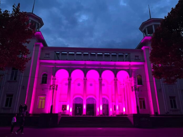 received_1368900107315694