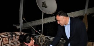 გოგი მეშველიანმა სოფელ მამხუტში სოციალურად დაუცველ მარტოხელა დედას ადგილობრივ ხელისუფლებასთან ერთად გაზის გამათბობელი გადასცა