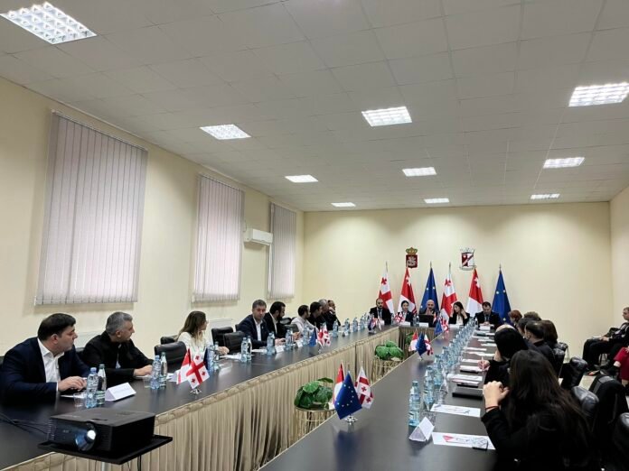 377293663_228350806960094_6157925750895234951_n