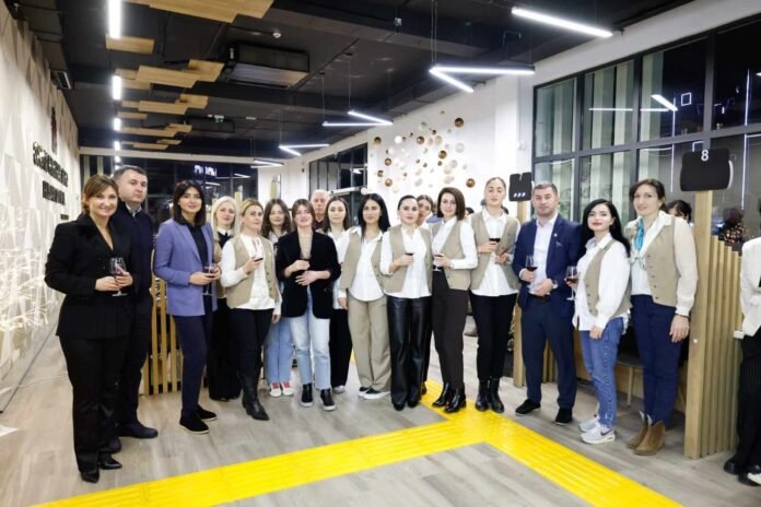 Messenger_creation_e6c1af8b-0f22-4361-b7b0-0c2143ce5b95