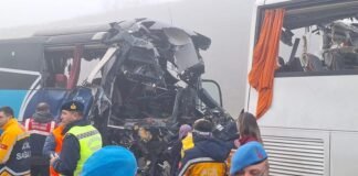 თურქეთში ავტოსაგზაო შემთხვევისას 11 ადამიანი დაიღუპა, 50-ზე მეტი დაშავდა