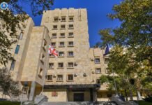 ფიზკულტურის მასწავლებელს, რომელმაც ზუგდიდში 14 და 16 წლის ასაკს მიუღწეველი ხუთი მოსწავლის მიმართ ძალადობის გარეშე, გარყვნილი ქმედება ჩაიდინა, 11 წლით თავისუფლების აღკვეთა მიესაჯა