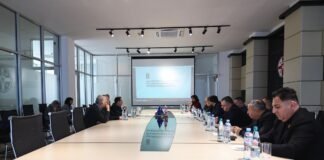 ქვემო ქართლში სახელმწიფო რწმუნებულის ადმინისტრაციაში დევნილთა, ეკომიგრანტთა და საარსებო წყაროებით უზრუნველყოფის სააგენტოს წარმომადგენლებმა სამუშაო შეხვედრა გამართეს