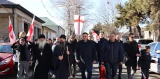 ტრადიციული საშობაო ალილოს მსვლელობას ბოლნისის მუნიციპალიტეტის მერი დავით შერაზადიშვილი შეუერთდა