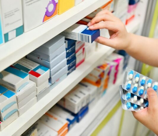 ჯანდაცვის სამინისტრო – კონტროლს დაქვემდებარებული ფარმაცევტული პროდუქტის იმპორტში სახელმწიფოს ჩართვის შედეგად მედიკამენტების ფასები რიგ შემთხვევაში 10-ჯერ გაიაფდა