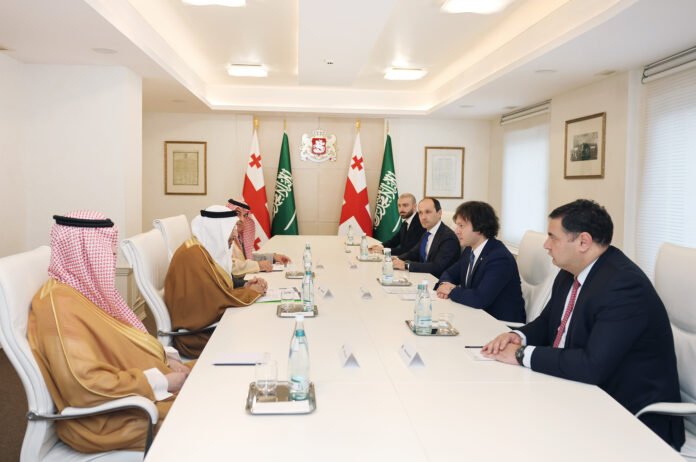 424937337_781221900705492_6796395077323552096_n