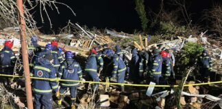 მაშველებმა სტიქიის ზონაში ტყუპი დის ცხედრები იპოვეს