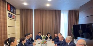 საქართველოს პარლამენტის დელეგაცია გივი მიქანაძის ხელმძღვანელობით, აზერბაიჯანის ახალგაზრდობისა და სპორტის მინისტრს შეხვდა