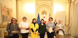 პრეზიდენტმა ხუთი უფლებადამცველი ქალი ღირსების მედლით დააჯილდოვა