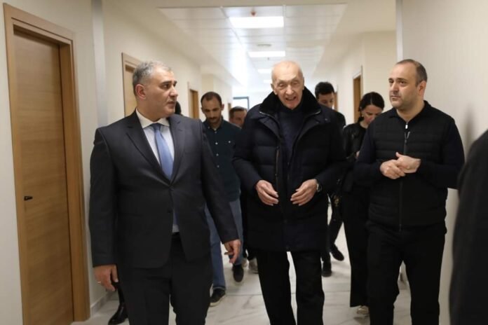 FB_IMG_1711710402020