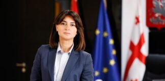 რუსთავის საკრებულოს ფრაქცია ,,ქართულმა ოცნებამ” საკრებულოს თავმჯდომარე ნოდარ შეროზიას რიგგარეშე სხდომის ჩატარების მოთხოვნით მიმართა