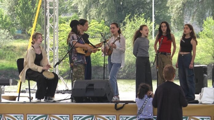 127d6511-fd89-4c9d-a884-c5fcfee0545b