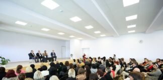 გიორგი ამილახვარი,რუსთავში, მე-18 სკოლის პედაგოგებს შეხვდა