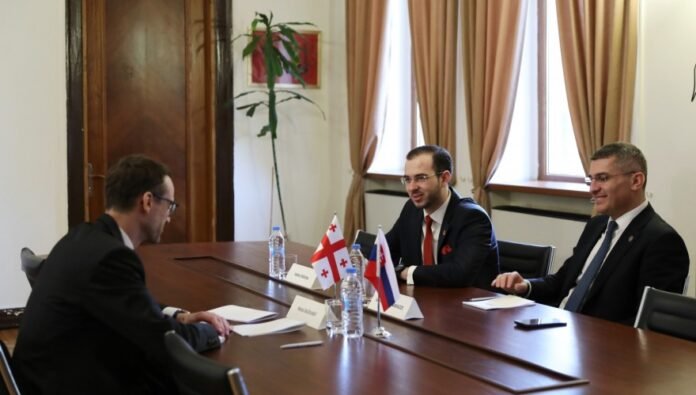 434423469_936226601844564_735835165530639790_n