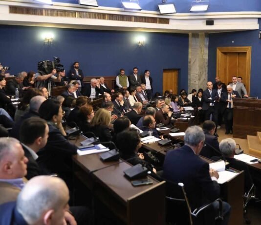 იურიდიულ საკითხთა კომიტეტმა „უცხოური გავლენის გამჭვირვალობის შესახებ“ კანონპროექტს პირველი მოსმენით მხარი დაუჭირა