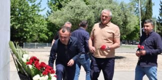 გარდაბნის მუნიციპალიტეტში ფაშიზმზე გამარჯვების 79-ე წლისთავთან დაკავშირებით გმირთა მემორიალი ყვავილებით შეამკეს