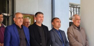 გარდაბნის მერი მე-12 კლასელთა მიერ ორგანიზებულ ბოლო ზართან დაკავშირებულ ღონისძიებას დაესწრო