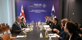 ფინანსთა მინისტრი ლაშა ხუციშვილი აზიის განვითარების ბანკის პრეზიდენტს შეხვდა