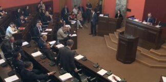 პრეზიდენტის მოტივირებულ შენიშვნებს „უცხოური გავლენის გამჭვირვალობის შესახებ“ კანონთან დაკავშირებით იურიდიულ საკითხთა კომიტეტმა მხარი არ დაუჭირა