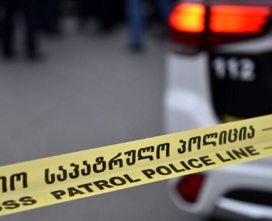 პოლიციამ თბილისში მომხდარი მკვლელობა ცხელ კვალზე გახსნა – დაკავებულია 1 პირი