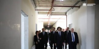 საქართველოს პრემიერ-მინისტრმა ბათუმის მე-16 საჯარო სკოლის სამშენებლო სამუშაოები დაათვალიერა