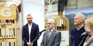 გარემოს დაცვისა და სოფლის მეურნეობის მინისტრის მოადგილე იური ნოზაძე გამოფენას WinExpo Georgia დაესწრო