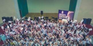 რუსთავში ოქროს და ვერცხლის მედალოსნების დაჯილდოების ცერემონია გაიმართა