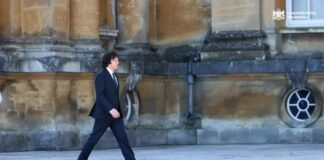 ირაკლი კობახიძე ევროპის პოლიტიკური გაერთიანების სამიტში მონაწილეობს, რომელიც გაერთიანებულ სამეფოში იმართება