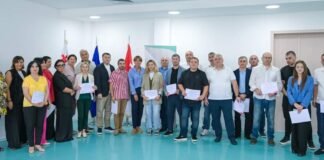 ნინო ლაცაბიძემ და ირაკლი შატაკიშვილმა მერიის იმ 25 თანამშრომელს სერტიფიატები გადასცეს