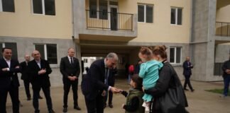 თბილისში, 65 დევნილმა ოჯახმა, ახალ აშენებულ საცხოვრებელ კორპუსში, სრულად გარემონტებული ბინები მიიღო