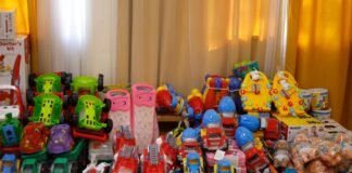 რუსთავის მერიის გადაწყვეტილებით, ბაგა-ბაღების ყველა ფილიალს ახალი სათამაშოები გადაეცა