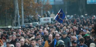 ოპოზიციამ, 24 ნოემბერს 21:00 საათზე, რესპუბლიკის მოედანზე შეკრება და პარლამენტთან ღამისთევა დააანონსა