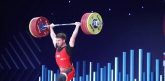 ქართველმა ძალოსანმა რევაზ დავითაძემ მსოფლიოს ჩემპიონატზე ოქროსა და ვერცხლის მედლები მოიპოვა