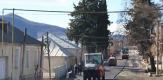 ქალაქ ბოლნისში გზების კეთილმოწყობის სამუშაოები წმინდა ნინოს ქუჩაზე მიმდინარეობს
