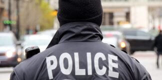 შეკრება-მანიფესტაციაზე მყოფ იმ პირთა ნუსხას, რომელთაც პროფესიული საქმიანობიდან გამომდინარე სახის დაფარვის უფლება ექნებათ, შინაგან საქმეთა მინისტრი დაადგენს