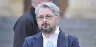 პოლიცია ნიკა გვარამიას ფიზიკურად გაუსწორდა და გათიშულ მდგომარეობაში დააკავა