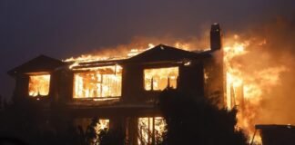 ლოს-ანჯელესში ერთდროულად რამდენიმე მასშტაბურ ხანძარს ებრძვიან